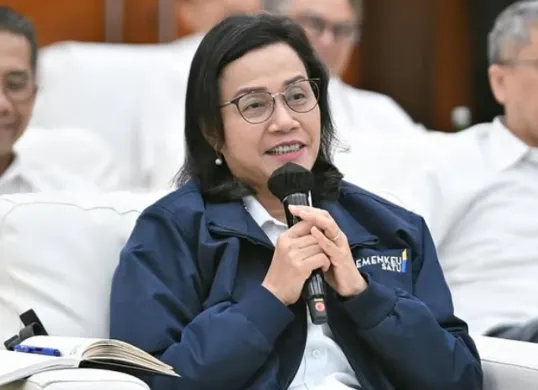 Menteri Keuangan (Menkeu) Sri Mulyani menegaskan tidak ada kenaikan PPN 12 persen di seluruh barang atau jasa.