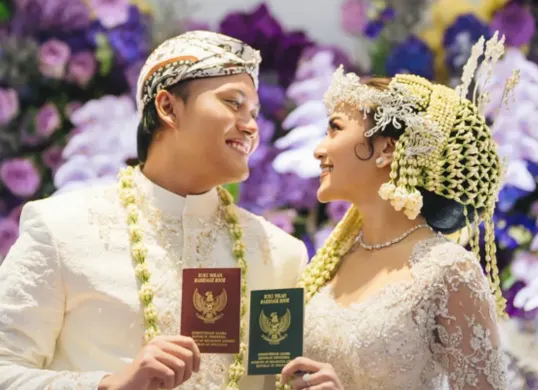 Pernikahan Rizky Febian dan Mahalini telah tercatat di KUA seusai keduanya mengajukan sidang itsbat. (Sumber: Instagram/@rizkyfbian)