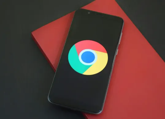 Hapus cache browser HP Anda yang penuh dengan cara ini. (Sumber: Pexels/Deepanker Verma)