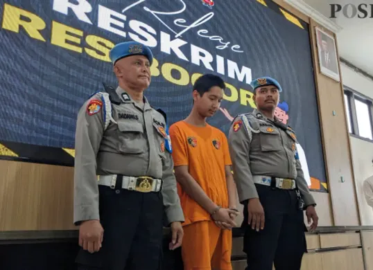 Hal yang meringankan hukuman Armor Toreador yang divonis 4,5 tahun penjara atas kasus KDRT. (Sumber: Poskota/Panca Aji)