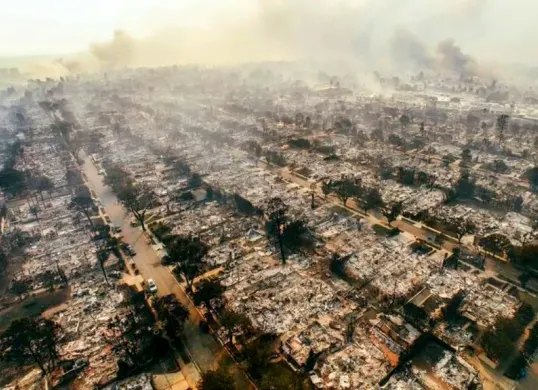 Potret situasi terkini Los Angeles, Amerika Serikat setelah dilanda kebakaran. (Sumber: X/@@jacksonhinklle)