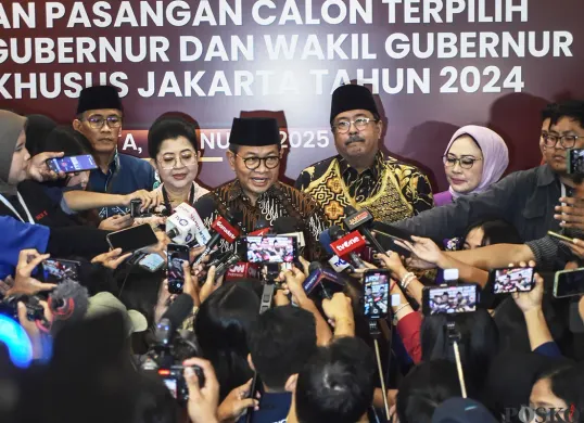 Pramono Anumg (kiri) dan Rano Karo (Kanan) ditetapkan sebagai pasangan Gubernur dan Wakil Gubernur Jakarta periode 2025-2030. (Sumber: Poskota/ Bilal Nugraha Ginanjar)