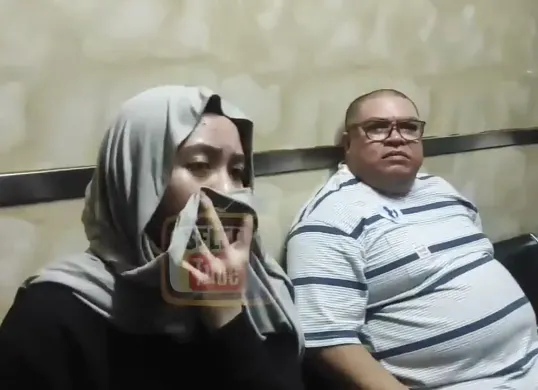 Anak Nikita Mirzani, Lolly usai melarikan diri dari rumah aman ke kediaman Razman Arif Nasution. (Sumber: Tangkap Layar YouTube/SelebTubeTV)