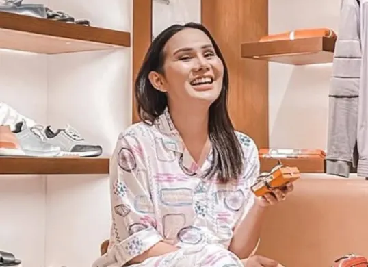 Isa Zega dituntut oleh JPU selama lima tahun penjara atas kasus pencemaran nama baik. (Sumber: Instagram/@zega_real)