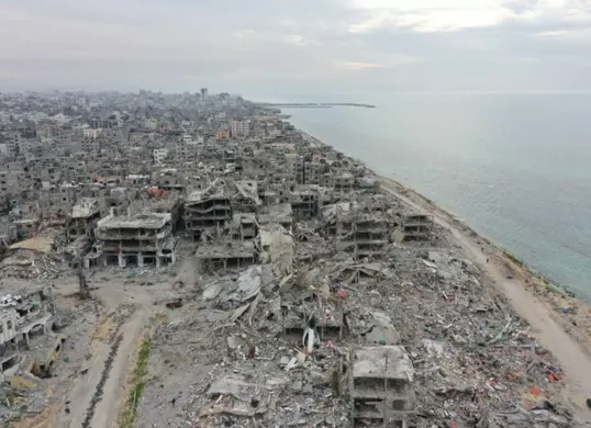 Kerusakan bangunan dan fasilitas umum di Gaza yang sangat masif. (Sumber: X/@yousef_ki1)