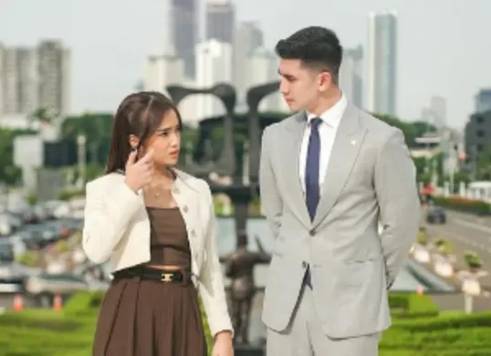Fuji ungkap kriteria pasangan idealnya, netizen curiga cocok dengan Verrell Bramasta. Venna Melinda pun beri respons mengejutkan. Baca selengkapnya! (Sumber: Instagram/@bramastavrl)