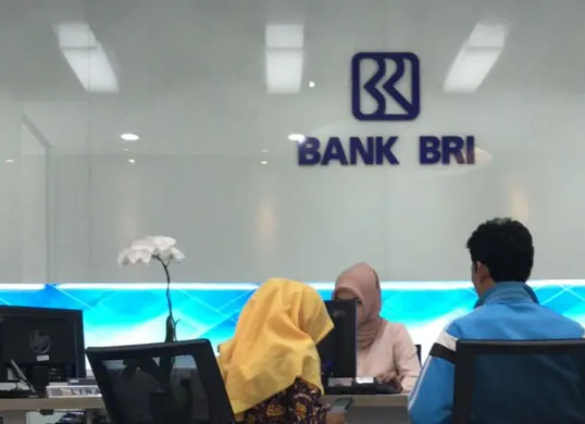 Simak beberapa syarat, dokumen hingga cara mengajukan pinjaman KUR BRI 2025. (Sumber: Pinterest)
