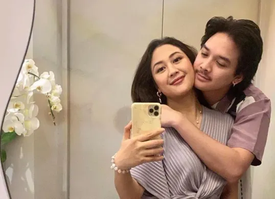 Sherina Munaf saat bersama Baskara Mahendra (Sumber: Instagram/@sherinamunaf)