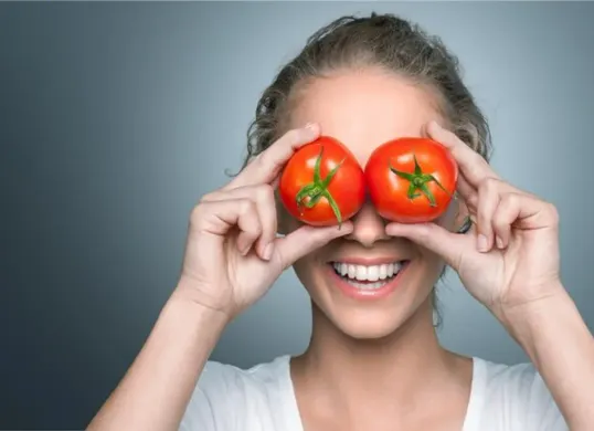 Beberapa manfaat tomat untuk mata (Sumber: Freepik)