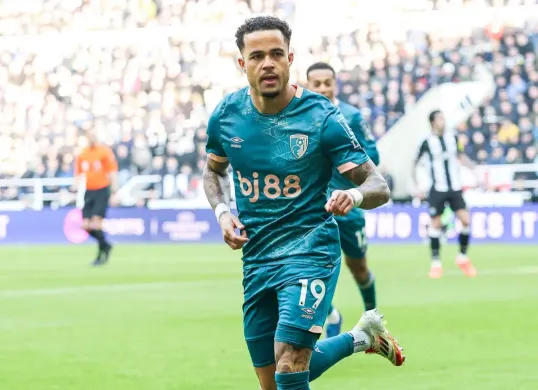 Justin Kluivert mencetak hattrick saat Bournemouth bertandang ke markas Newcastle United di St. James Park, Sabtu, 18 Januari 2025. (Sumber: X/@afcbournemouth)
