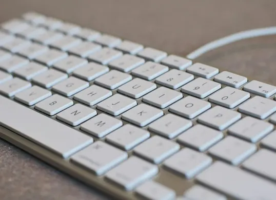 5 trik ampuh dan cepat membersihkan keyboard. (Sumber: Pexels/Pixabay)