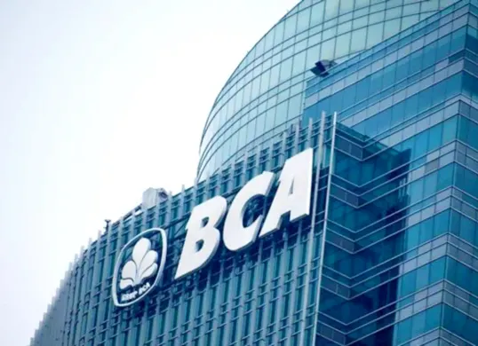 Cek di sini tabel angsuran KUR BCA mulai dari plafon Rp100 juta. (Sumber: Pinterest)