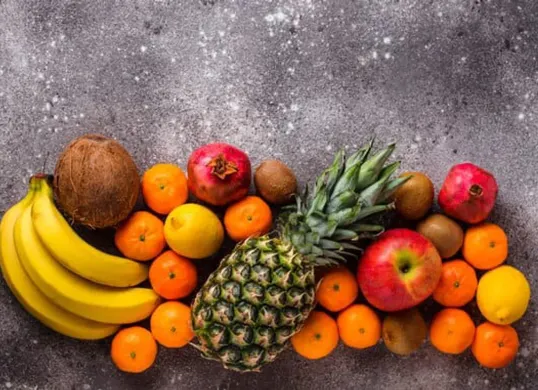 Beberapa jenis buah yang bisa melancarkan pencernaan dan menjaga kesehatan usus (Sumber: Freepik)
