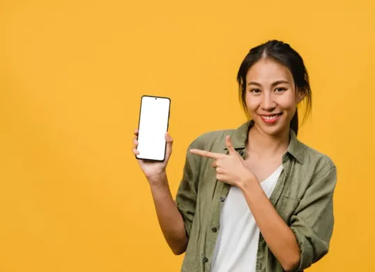 Tiba-tiba Dibayar Rp200 Ribu Setiap Hari Modal Smartphone! Ini 5 Aplikasi Penghasil Uang 2025 (Sumber: Freepik.com/tirachardz)