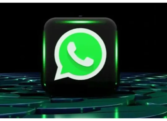 modus penipuan lewat WhatsApp lewat file APK (Sumber: Pinterest)