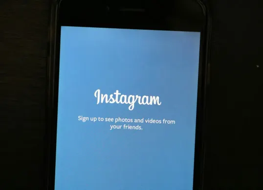 Cara bagikan Reels IG ke Story WA tanpa download. (Sumber: Pixabay/Pexels)