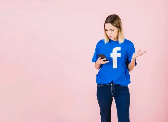 Cara menonaktifkan akun Facebook. (Sumber: Freepik.com)