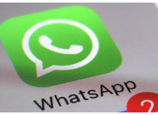 Ilustrasi WhatsApp yang selalu banyak notifikasi