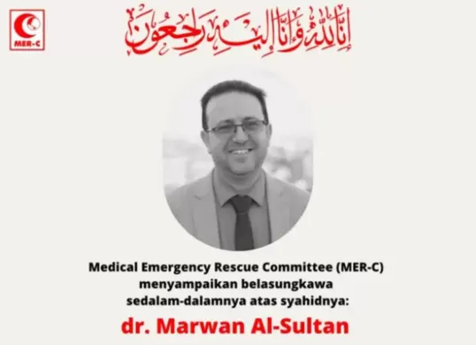 Potret Dokter Marwan Al-Sultan, Direktur RS Indonesia di Gaza yang jadi korban serangan Israel. (Sumber: X/@mercindonesia)