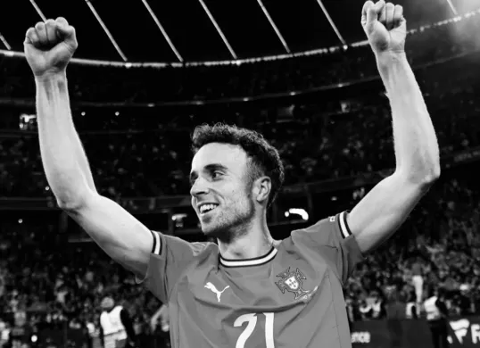 Diogo Jota pernah membela sejumlah tim besar sebelum meninggal dunia di usia 29 tahun. (Sumber: Instagram/@christiano)