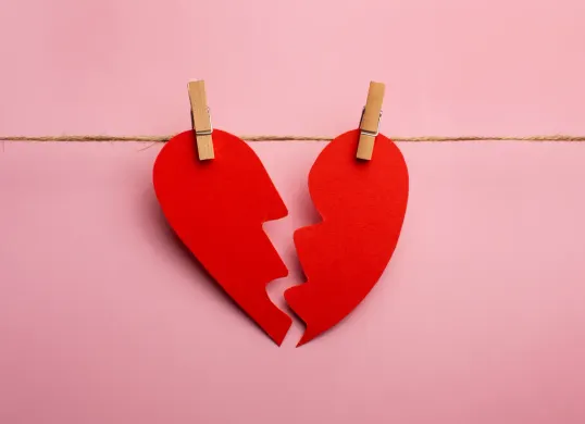 Tips aman saat menjalin hubungan lewat dating apps. (Sumber: Freepik)