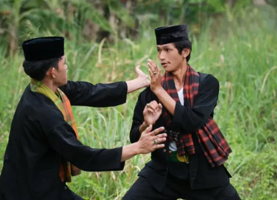 Ilustrasi silat Betawi. Kisah Sabeni jagoan Tanah Abang yang bikin Polisi Belanda dan Kempetai gusar. (Sumber: Seni Budaya Betawi)