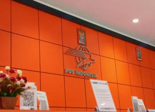 Penerima BSU wajib cairkan dana Rp600 ribu di kantor pos sebelum 31 Juli 2025. Syarat: bawa e-KTP, QR Code dari Pospay, dan nomor BPJS Ketenagakerjaan. Jangan sampai terlambat!. (Sumber: Ist)