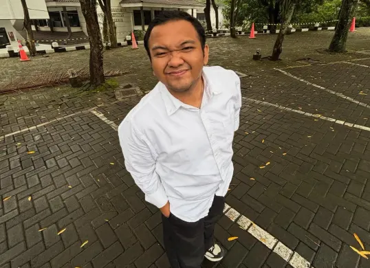 Tiktoker sekaligus Ketua Tim Digital Universitas Muhammadiyah Malang (UMM), Ghozi Mubarok alias Ghozee. (Sumber: Instagram/@ghozeee_)