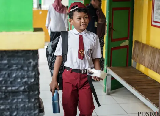 Hari Pertama Masuk Sekolah Tahun Ajaran Baru