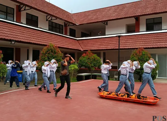Suasana MPLS SMA. (Sumber: POSKOTA | Foto: Nurpini Aulia Rapika)