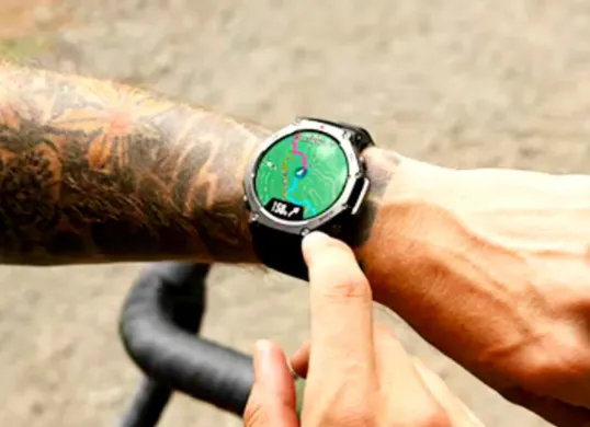 Ilustrasi smartwatch yang memiliki keakuratan GPS terbaik. (Sumber: Amazfit)