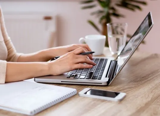 Cara mendapatkan kerja remote luar negeri (Sumber: Pinterest)