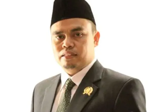 Anggota DPRD Kabupaten Bogor Nurodin mendesak Pemkab Bogor menindak tegas pencemaran Kali Cisuda, Cigudeg, Kabupaten Bogor. (Sumber: Dok. DPRD Kabupaten Bogor)