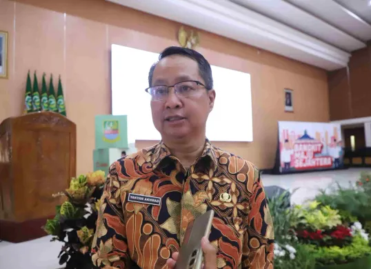 Kepala Dinas Komunikasi, Informatika, Persandian dan Statistik (Diskominfosantik) Kabupaten Bekasi, Yan Yan Akhmad Kurnia (Sumber: Dok. Pemkab Bekasi)