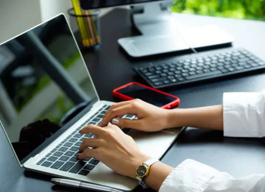 Penyebab jam mengajar tidak diakui di Info GTK 2026. (Sumber: Freepik/ jcomp)