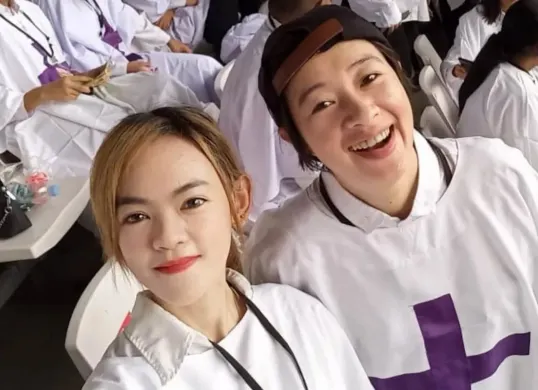 Sosok Riri Febriana bersama pasangan sesama jenisnya yang sudah resmi menikah. (Sumber: Instagram/@ririfebrianaaa)