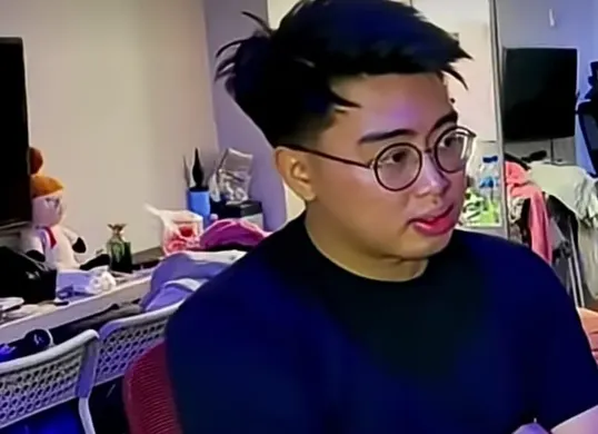 Biodata Timothy Ronald yang melontarkan pernyataan kontroversial soal ngegym. (Sumber: YouTube)