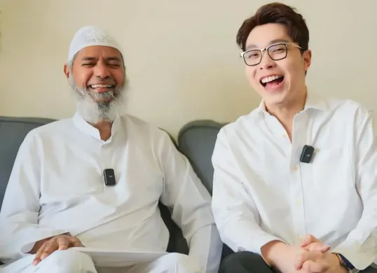Dianggap Permainkan Agama, Dokter Richard Lee Unggah Foto dengan Zakir Naik: Saya Bukan Siapa-Siapa (Sumber: Instagram/dr.richard_lee)