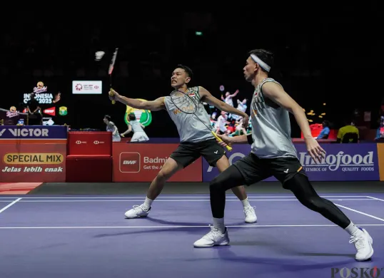 Fajar & Rian Melaju ke Babak 16 Besar Indonesia Open
