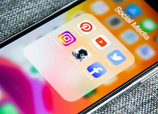Hari Media Sosial di Indonesia Diperingati Tiap 10 Juni, Berikut Penjelasannya (Sumber: Unsplash/Adem AY)