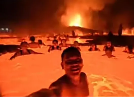 Visual video viral di media sosial dengan judul Hari Pertama Masuk Neraka yang menghebohkan publik. (Sumber: TikTok/@veo3sesat)