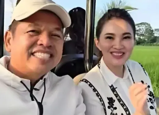 Potret Dedi Mulyadi dan Sherly Tjoanda. (Sumber: Instagram)