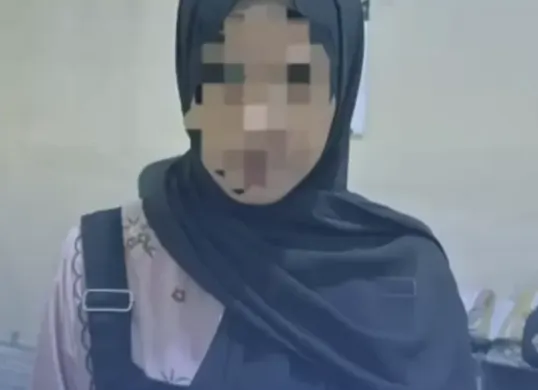 Uang Palsu Dicetak Pakai Printer Kos, Mahasiswa Palopo Jadi Sorotan. (Sumber: TikTok/@redaksi.topnews)