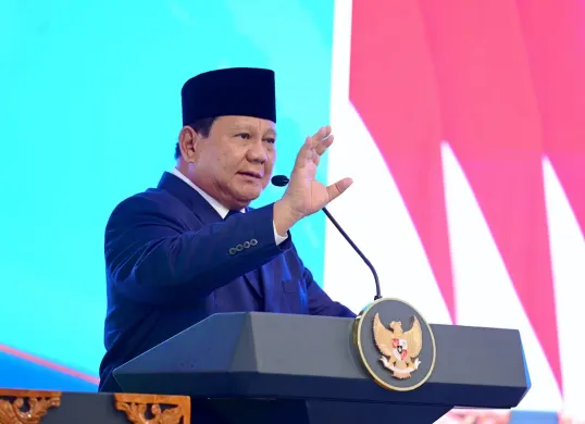 Potret Presiden RI, Prabowo Subianto yang mengumumkan terkait kenaikan gaji hakim. (Sumber: setneg.go.id)