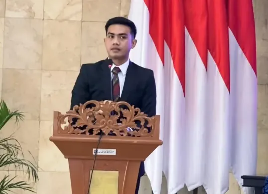 Sekretaris Jenderal Gibranku, Pangeran Mangkubumi yang menyampaikan pandangannya terkait isu mengenai, wacana pemakzulan Wakil Presiden Gibran Rakabuming Raka. (Sumber: Instagram/@pangeranmns)