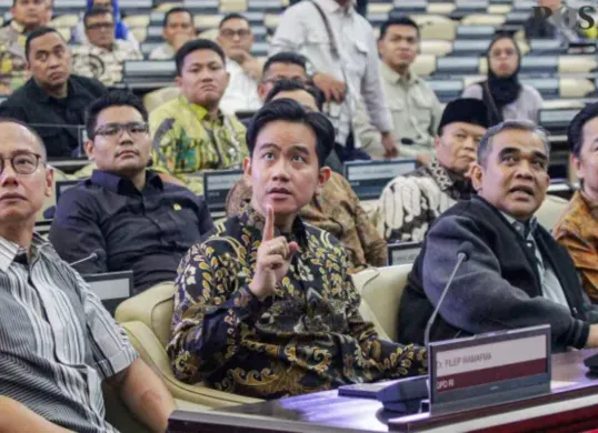 Pengamat Politik Sebut 3 Cara agar Pemakzulan Wapres Gibrang Rakabuming Raka Terjadi (Sumber: Dok. Poskota)