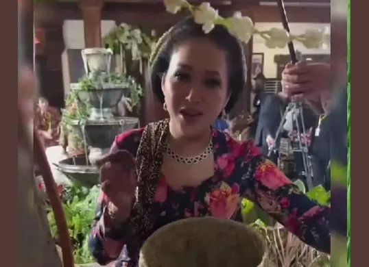 Netizen soroti gaya elegan Maia Estianty (Sumber: TikTok/@Bili_Zen)