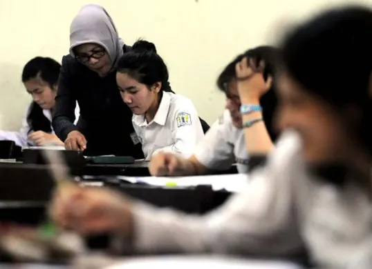 Studi kasus Modul 3 Program Pendidikan Profesi Guru (PPG) 2025, khususnya pada bagian Filosofi Pendidikan dan Pendidikan Nilai (FPPN 3). (Sumber: Pinterest)