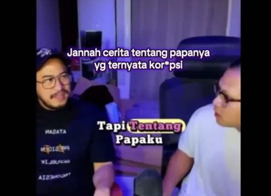 Bigmo saat tampil dalam video bersama Pandji Pragiwaksono, membagikan kisah mengejutkan tentang masa lalu keluarganya. (Sumber: TikTok/@clipperbigmo11)