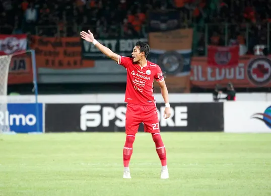 Potret pemain Persija, Hansamu Yama yang resmi memperpanjang kontrak bersama Macan Kemayoran untuk kompetisi Liga 1 musim 2025-2026. (Sumber: Persija)